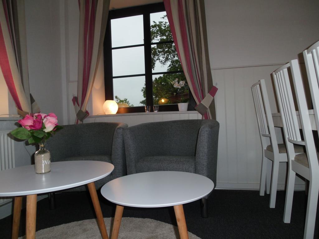 Give City Apartments Room photo